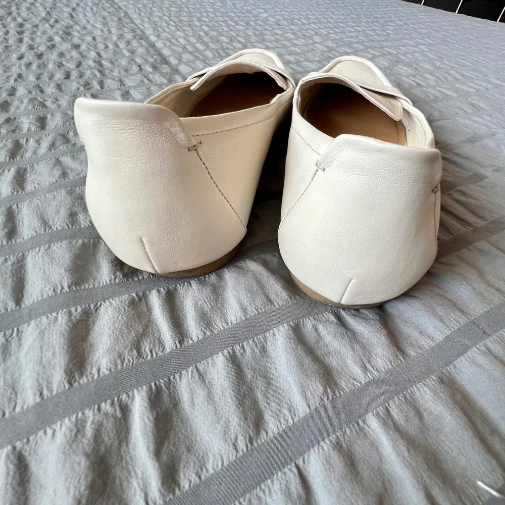 DV Dolce Vita Mango Cream Croc Embossed Square‎ Toe Loafers Women's Shoes 8.5